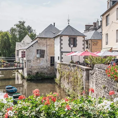 Large Apartment For 6 People In Bayeux Lejlighed *
