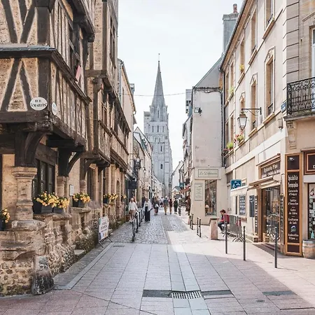 Large Apartment For 6 People In Bayeux *